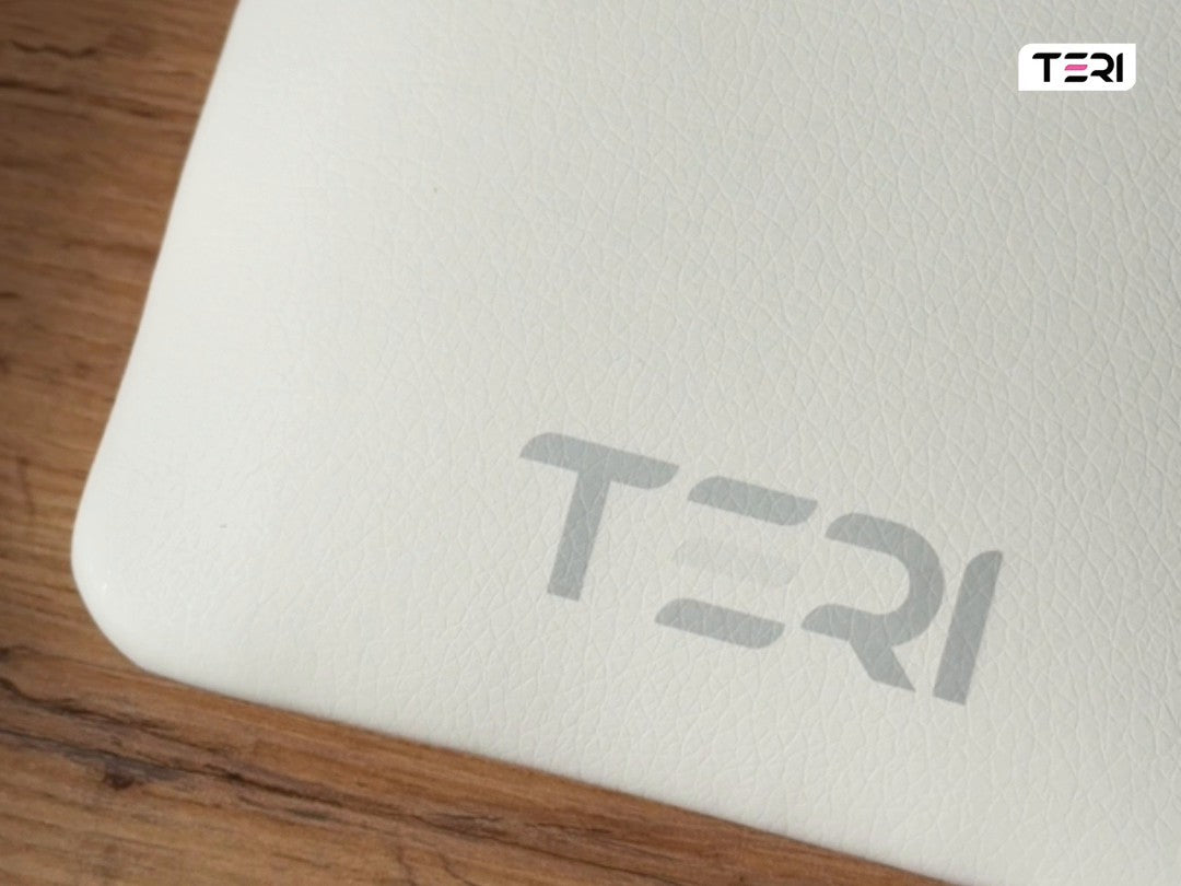 TERI LOFT pagalvėlės paviršius su logotipu